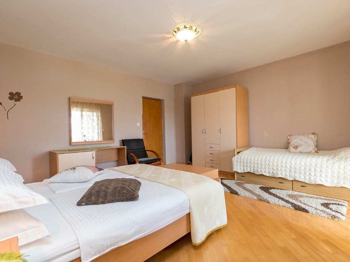 Apartments Nada Vrsar Eksteriør bilde